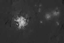 Dawn image of bright deposits on Ceres