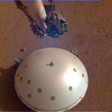 InSight seismometer on Mars