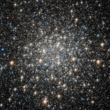 Hubble Space Telescope view of Messier 10