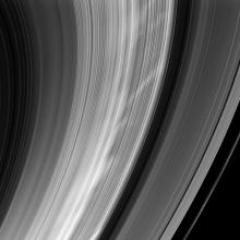 bright spokes in Saturn's rings